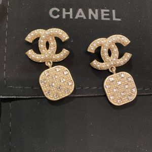 Authentic CHANEL Pearl Earrings